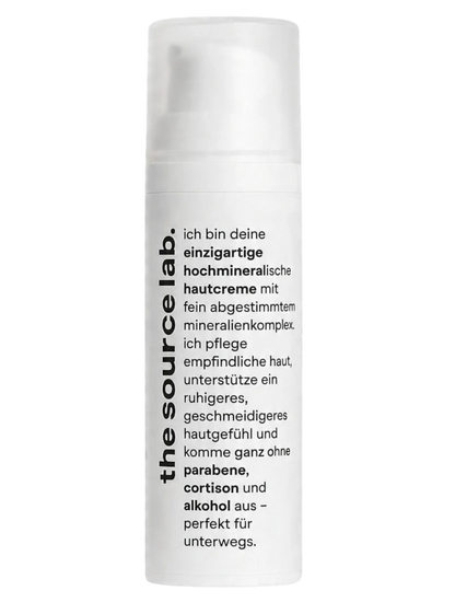 Plain & Simple Travel Edition | Feuchtigkeitspflege für trockene und empfindliche Haut unterwegs | 15 ml