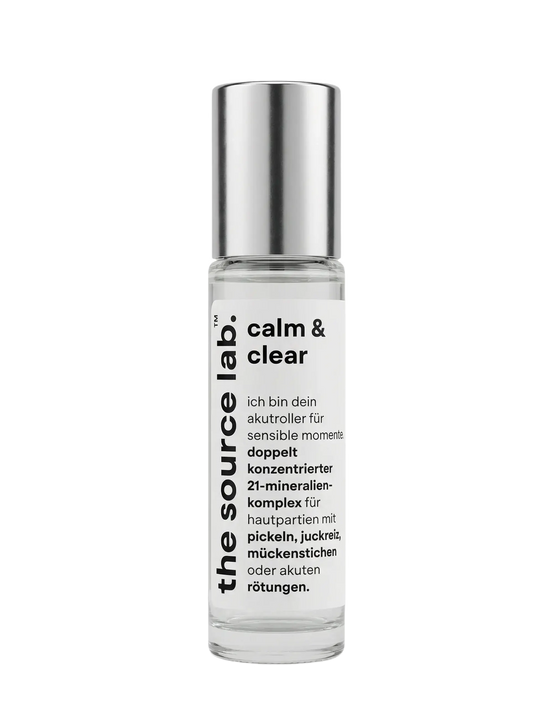 Doppelt konzentrierte calm&clear SOS-Pflege von THE SOURCE LAB, 10ml, sanfte Hautpflege gegen Unreinheiten, sichtbare Flasche und Verpackung
