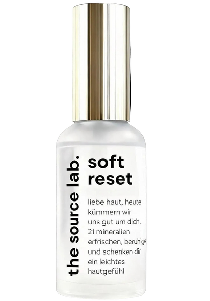 Sanftes Hautpflege-Spray von THE SOURCE LAB, hochmineralisch, spendet intensive Feuchtigkeit und schützt die Hautbarriere, 50ml