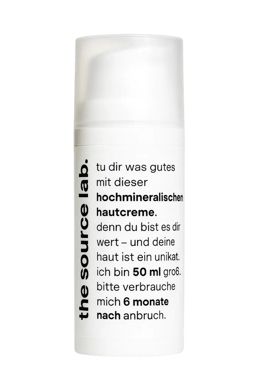 Sanfte Hautpflegecreme von THE SOURCE LAB, hochmineralisch, für trockene und empfindliche Haut, 50ml in weißer Verpackung
